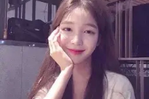 广东警方通报全红婵遭网暴事件：徐某在其创建的微信群变换昵称多次发表侮辱性言论已被行拘十日并处罚款